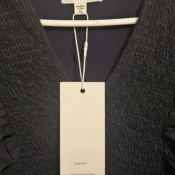 Elegant Navy Puff Sleeve Dress - Picture 4 of 5